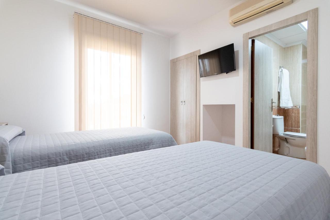 Hostal Vinuela San Pedro de Merida Eksteriør billede