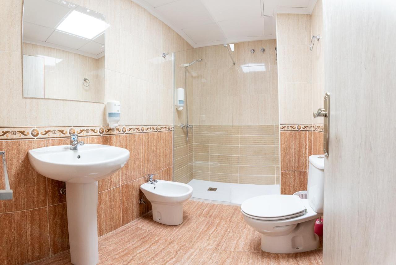 Hostal Vinuela San Pedro de Merida Eksteriør billede