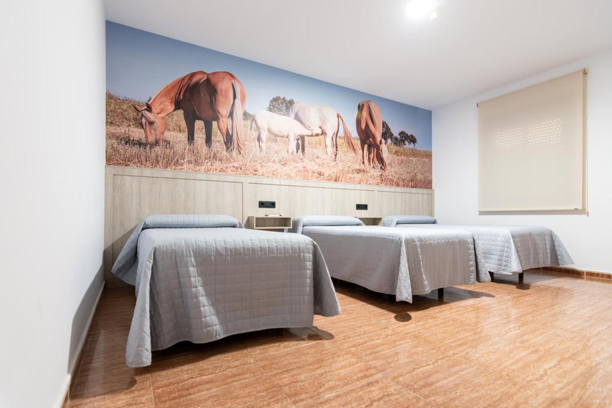 Hostal Vinuela San Pedro de Merida Eksteriør billede