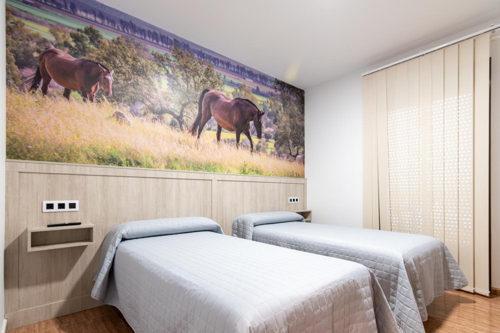 Hostal Vinuela San Pedro de Merida Eksteriør billede